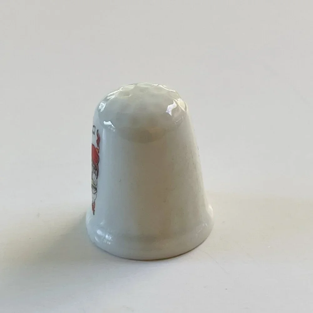 Vintage Porcelain Collectible‎ Christmas Thimble Singing Santa Decor